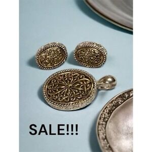 Two tone floral Pendant & Earrings set silver gold tone